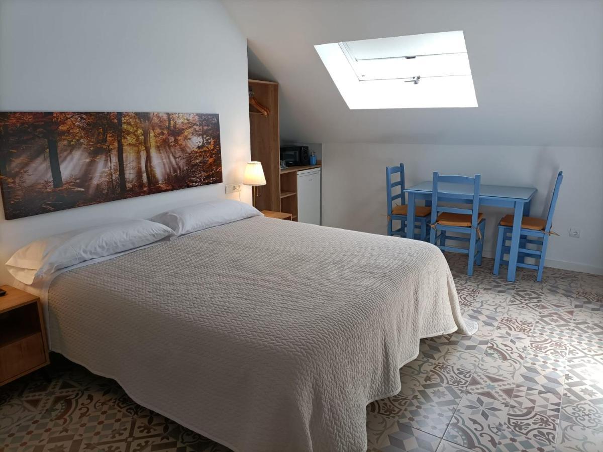 Hostal Las Encinas Villaviciosa de Odón Zewnętrze zdjęcie
