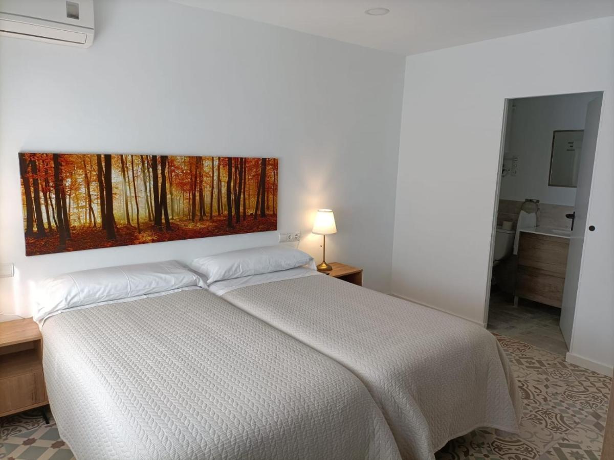 Hostal Las Encinas Villaviciosa de Odón Zewnętrze zdjęcie